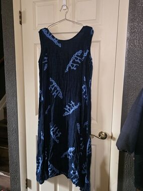 Sleeveless Navy Blue Patterned Shift Dress